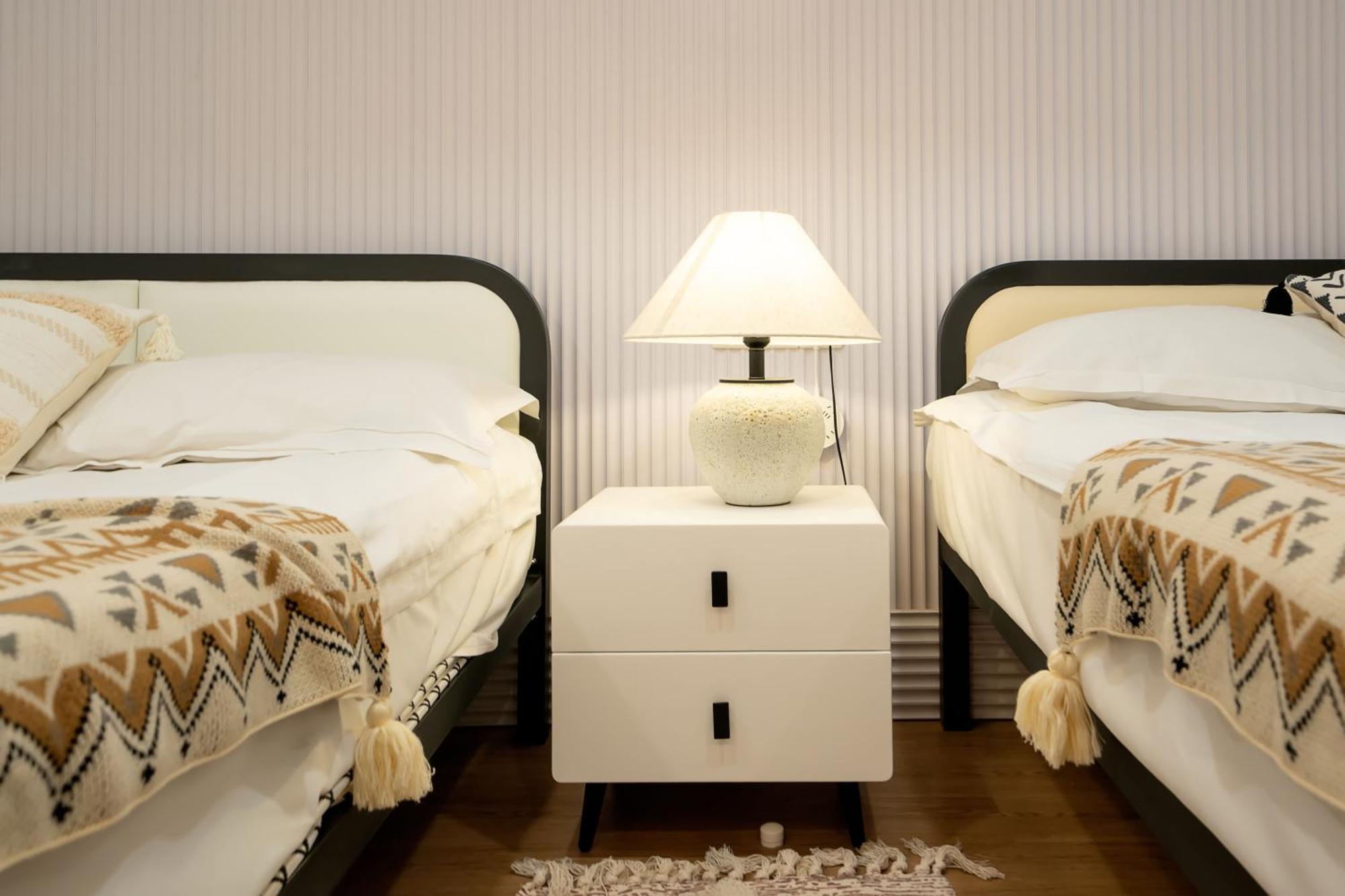 Shanghai Downtown Yi Du B&B - Near South Shaanxi Road Metro Station 600Meters المظهر الخارجي الصورة